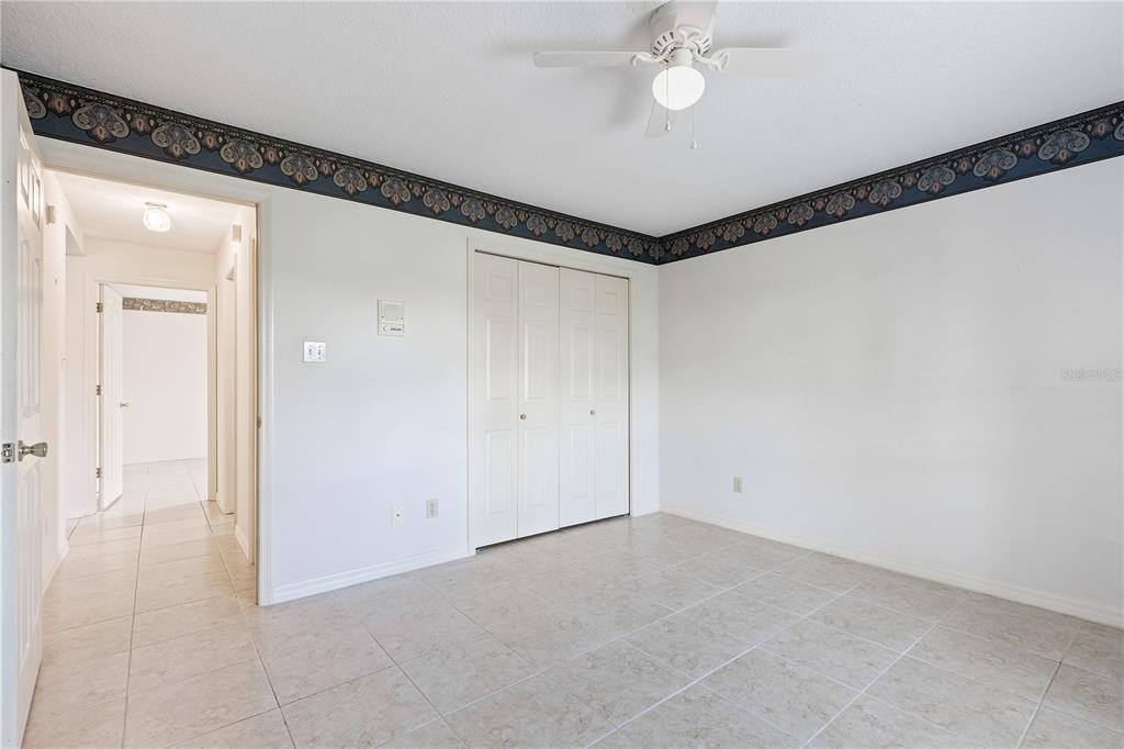 5252 MONTSERRAT DR
