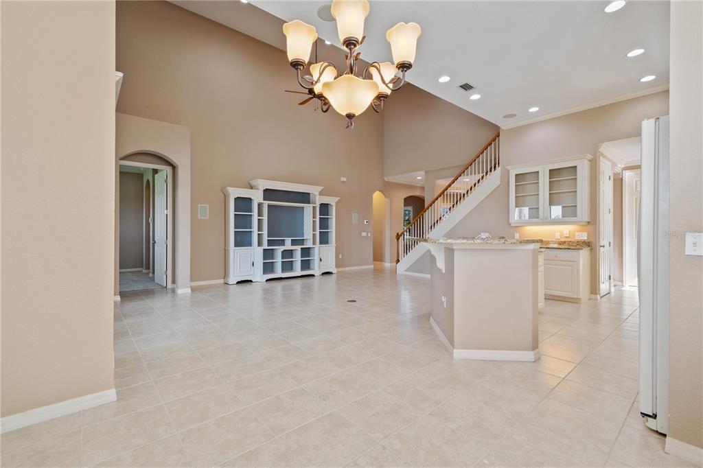 2464 LAUREL GLEN DR