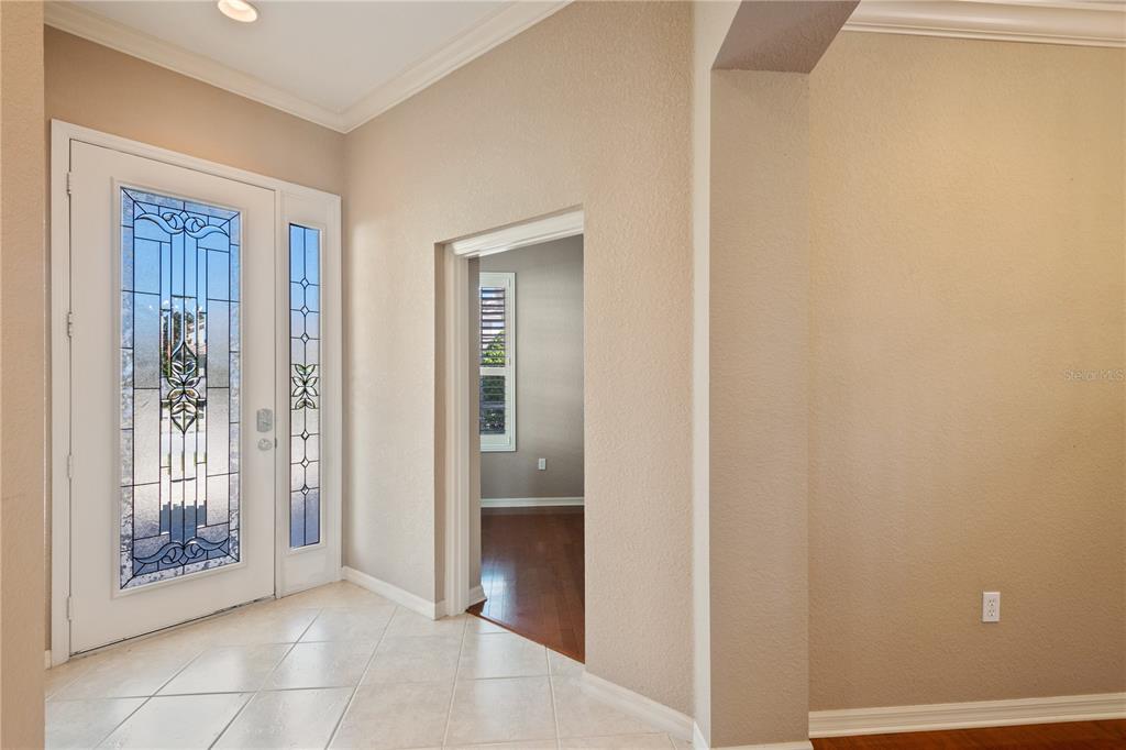 2464 LAUREL GLEN DR