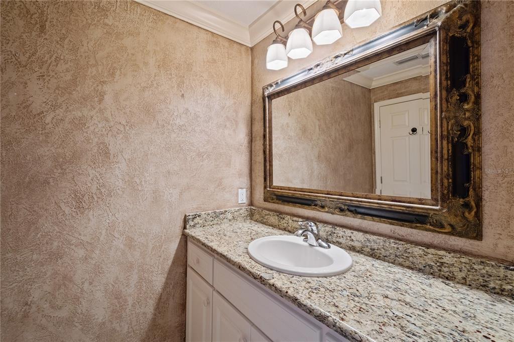 2464 LAUREL GLEN DR