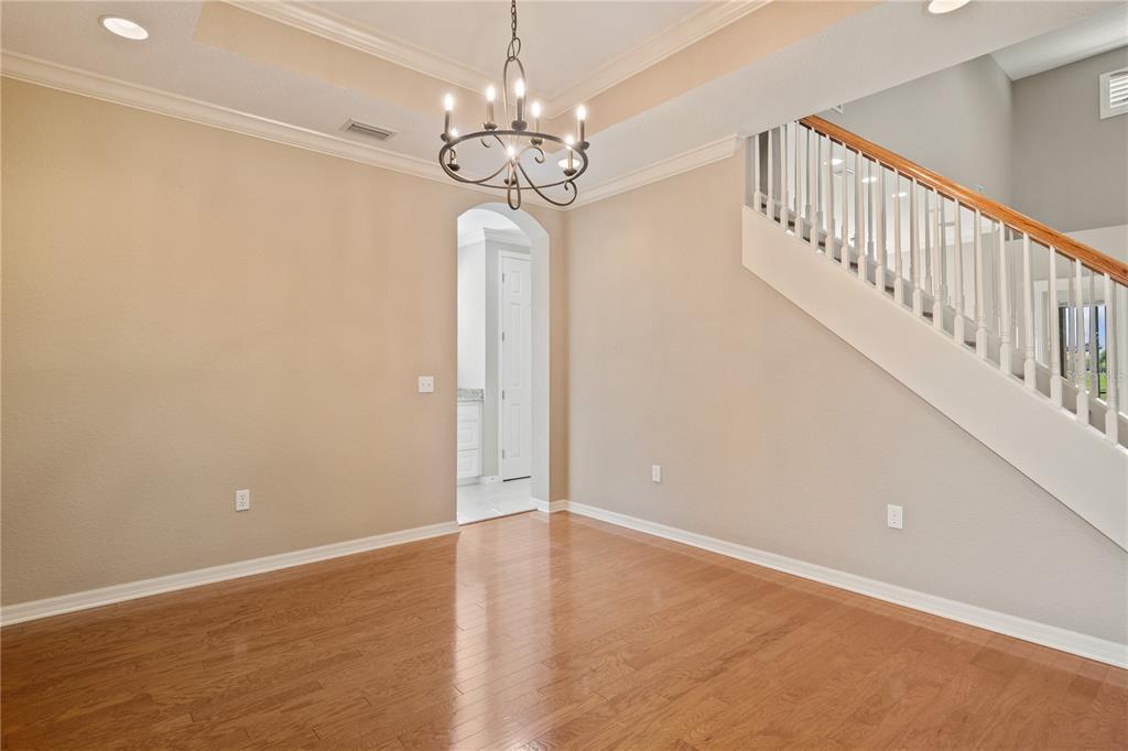2464 LAUREL GLEN DR