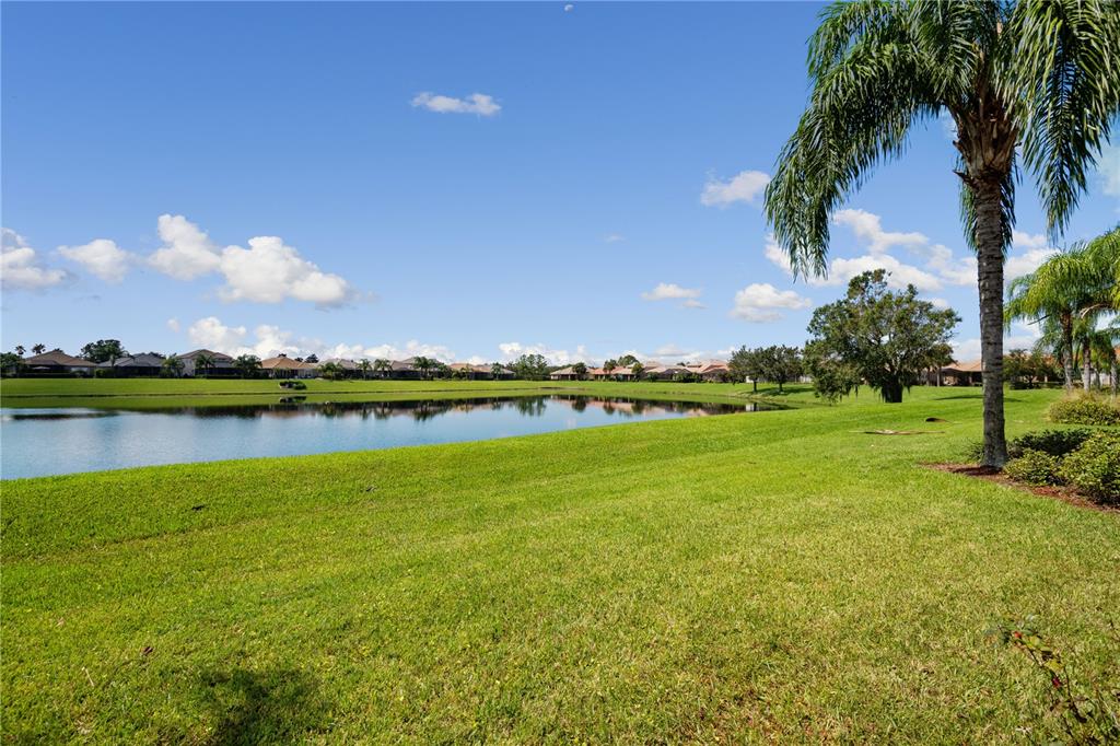 2464 LAUREL GLEN DR