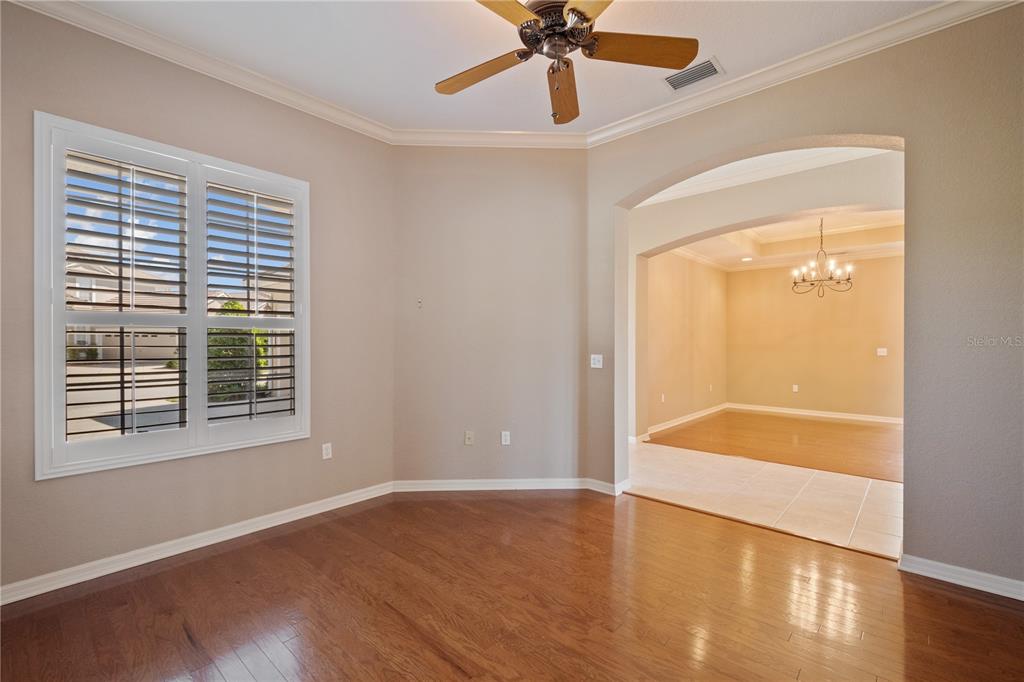 2464 LAUREL GLEN DR
