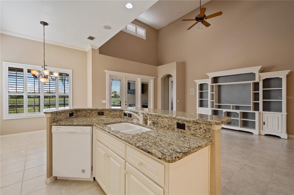 2464 LAUREL GLEN DR
