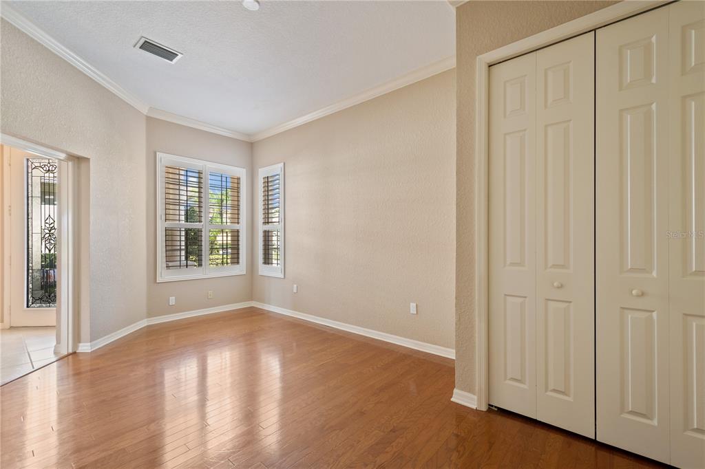 2464 LAUREL GLEN DR