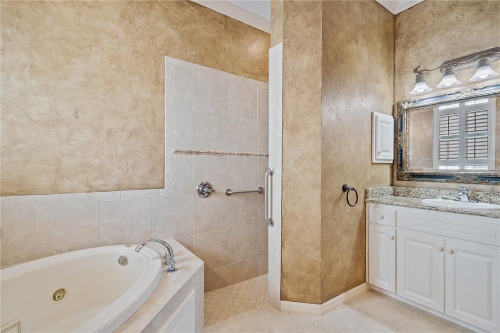 2464 LAUREL GLEN DR