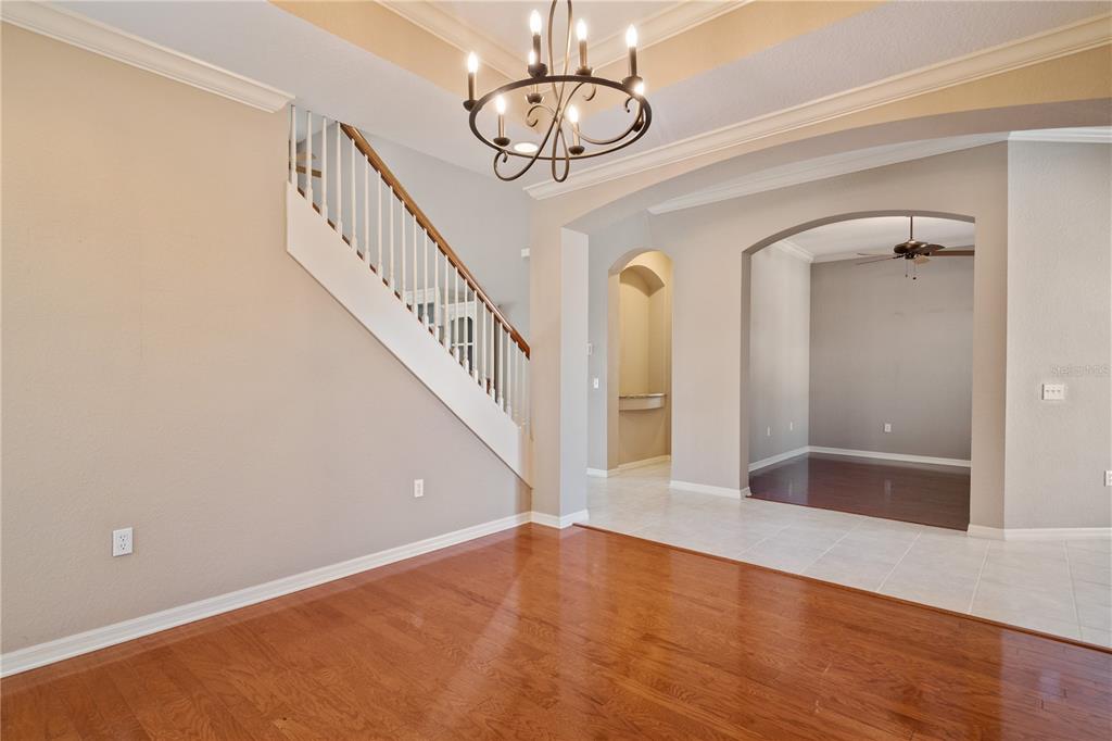 2464 LAUREL GLEN DR