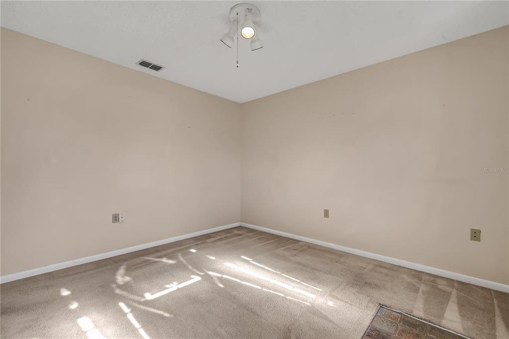 495 LAKE CAROLYN CIR
