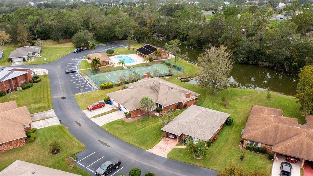 495 LAKE CAROLYN CIR