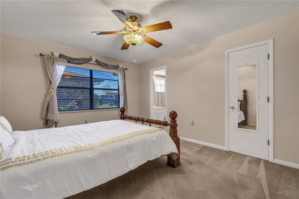 495 LAKE CAROLYN CIR
