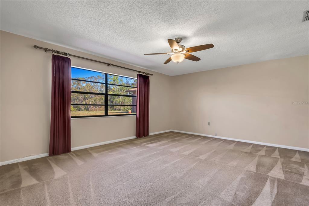 495 LAKE CAROLYN CIR