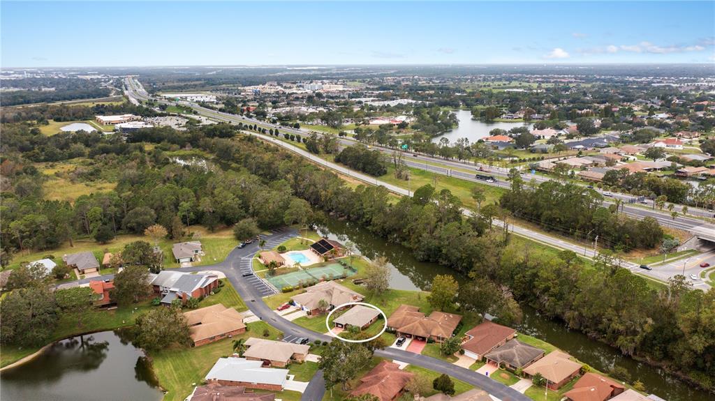 495 LAKE CAROLYN CIR
