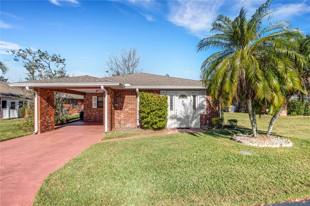 495 LAKE CAROLYN CIR