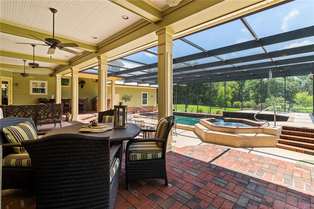 5119 IRON OAKS LN