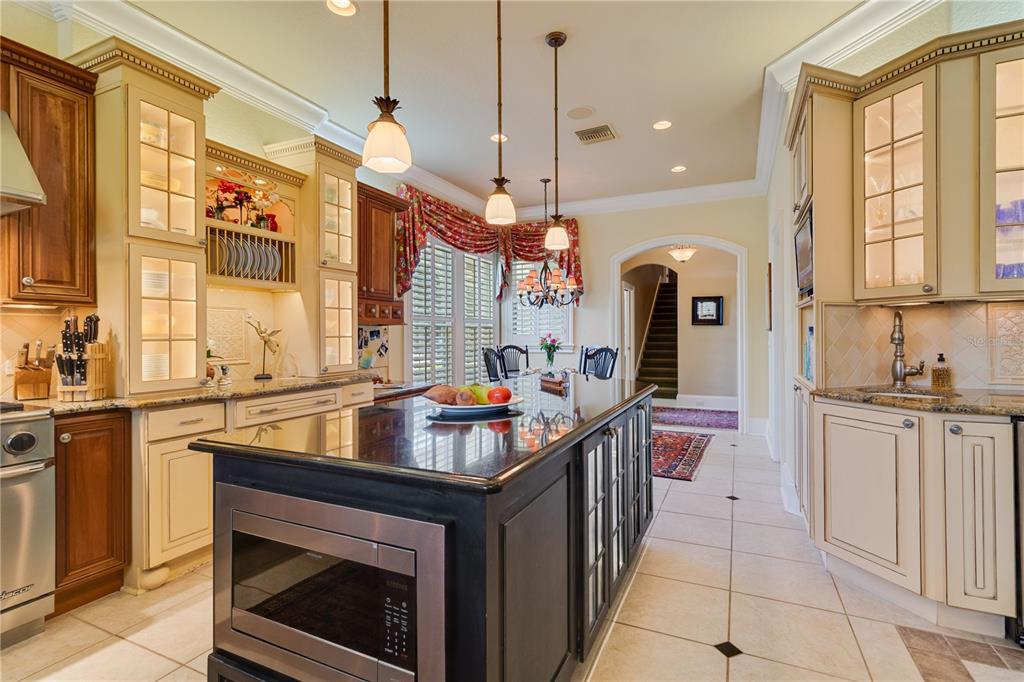 5119 IRON OAKS LN