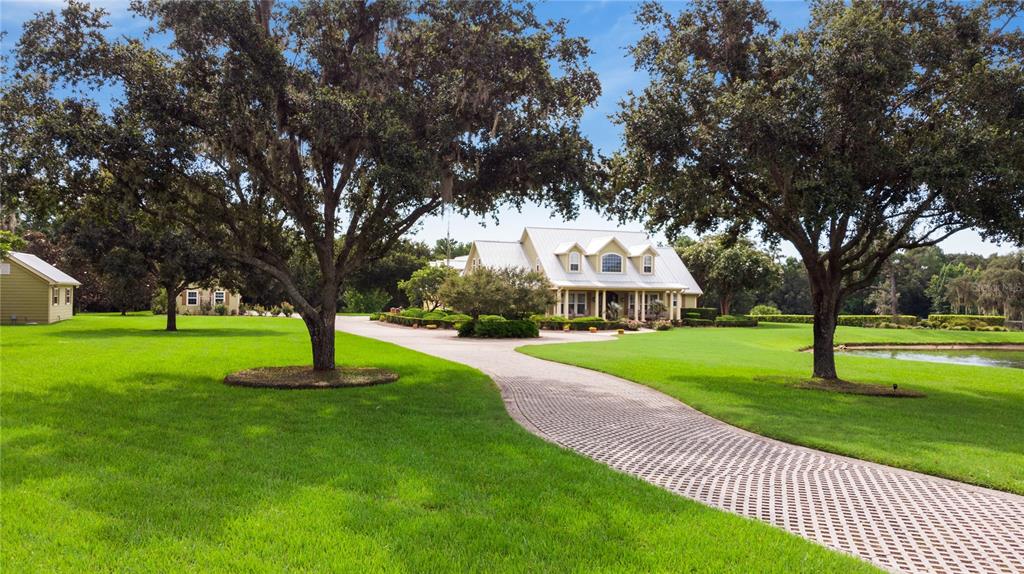 5119 IRON OAKS LN
