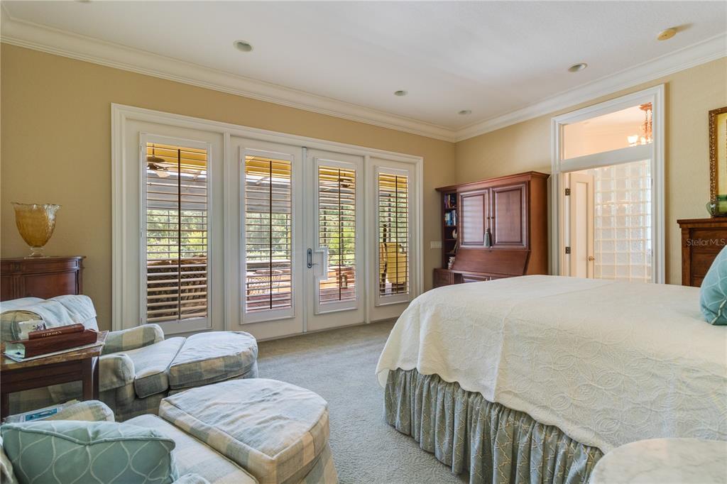 5119 IRON OAKS LN