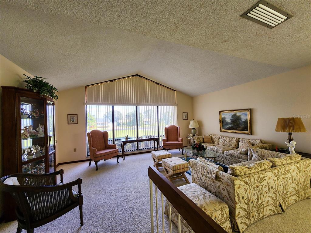 127 LAKE HOWARD DR SW