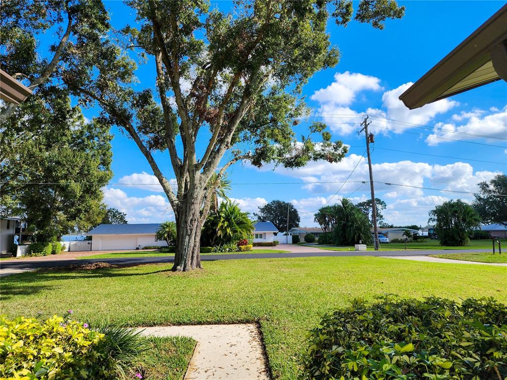 127 LAKE HOWARD DR SW