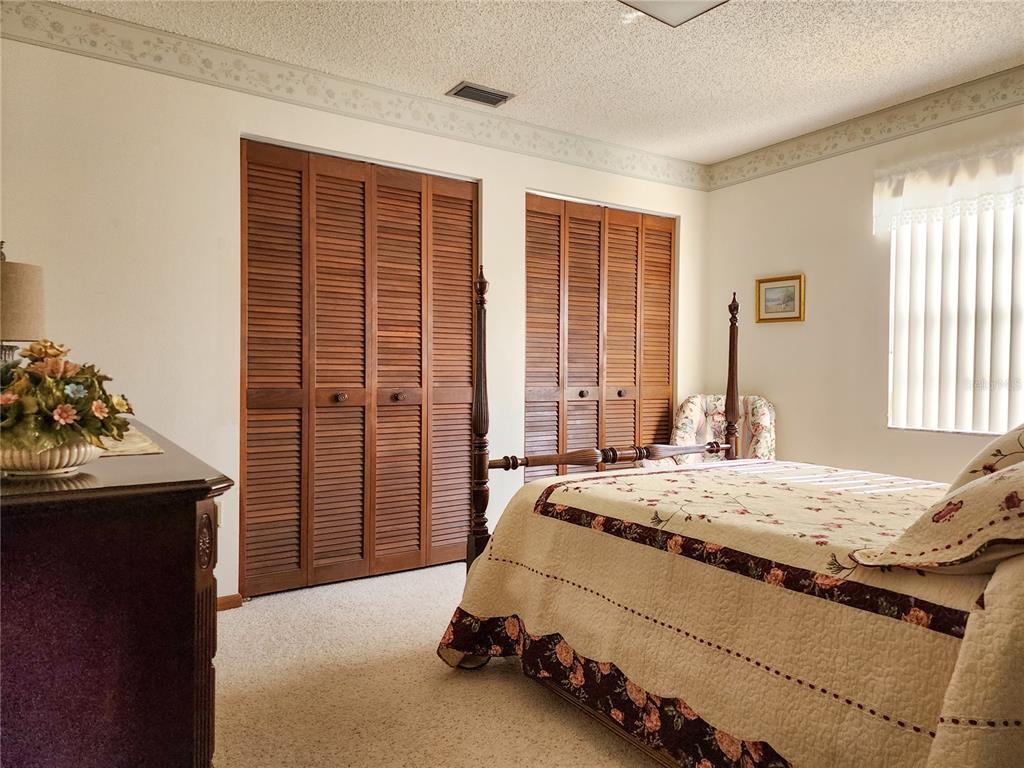 127 LAKE HOWARD DR SW