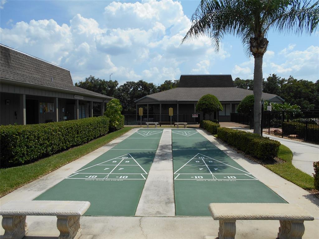 638 JAMAICA CIR