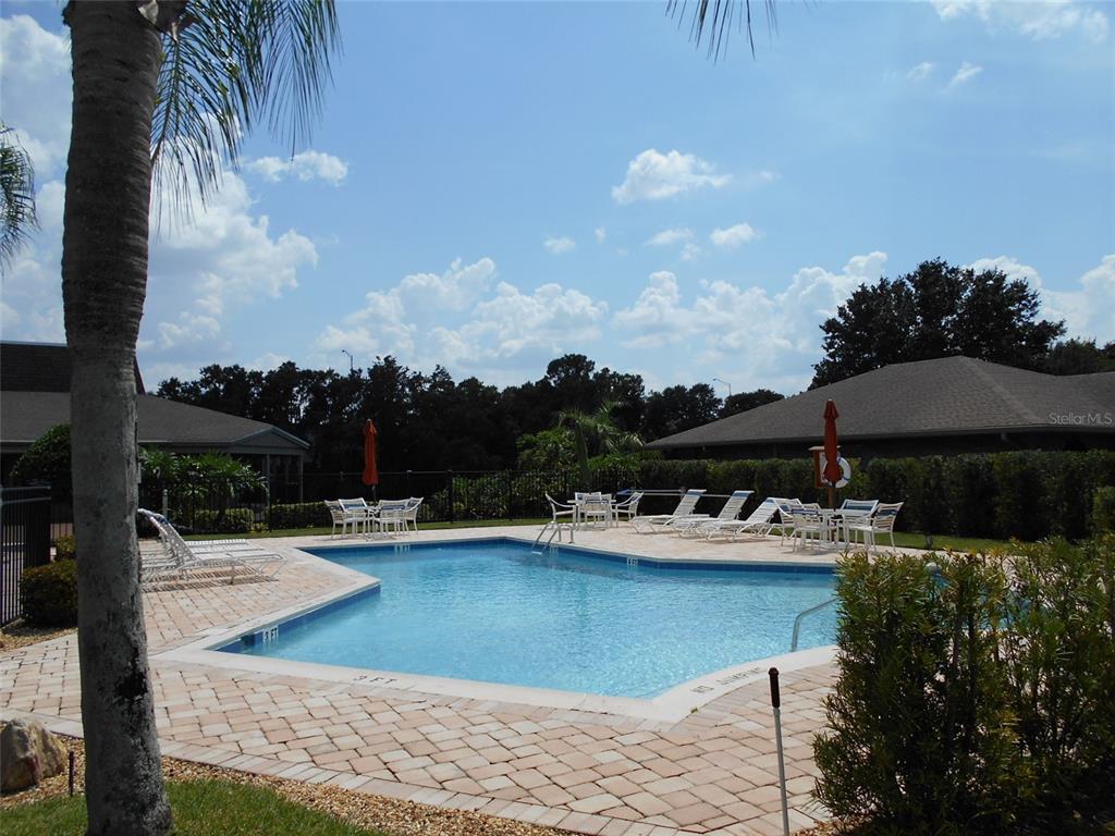 638 JAMAICA CIR