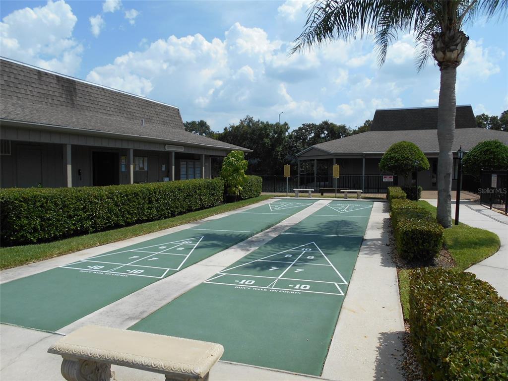 638 JAMAICA CIR