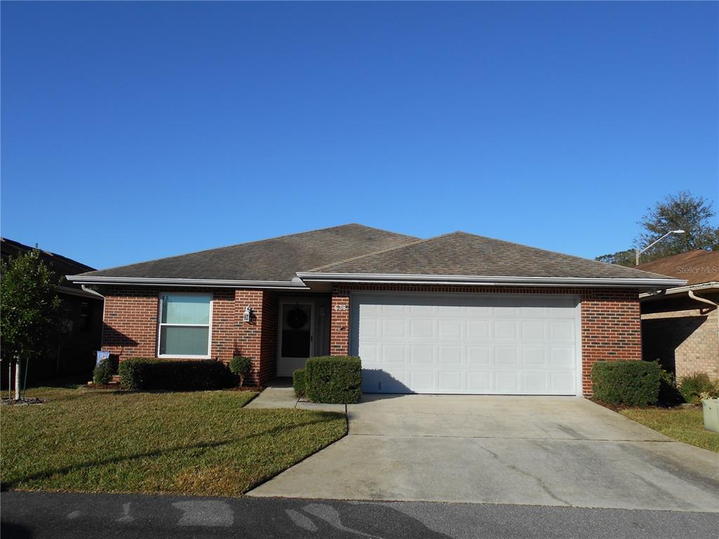 638 JAMAICA CIR