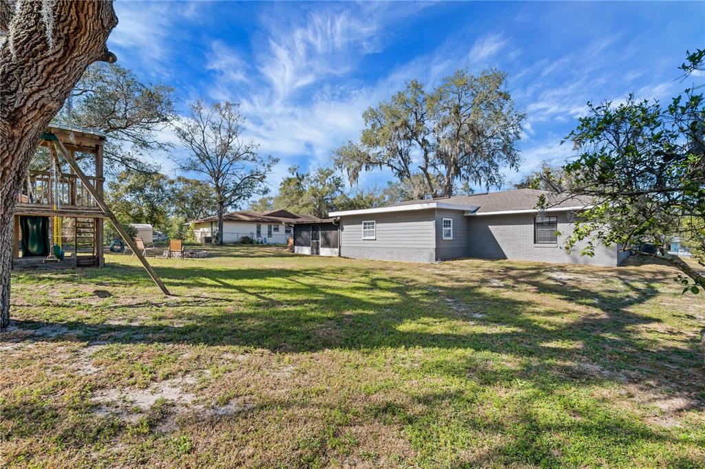 1505 LAKEWOOD RD