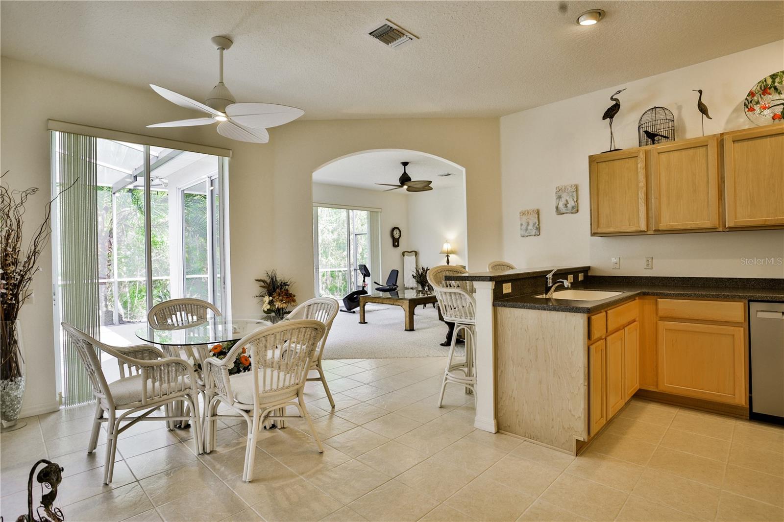 3870 WHISTLEWOOD CIR