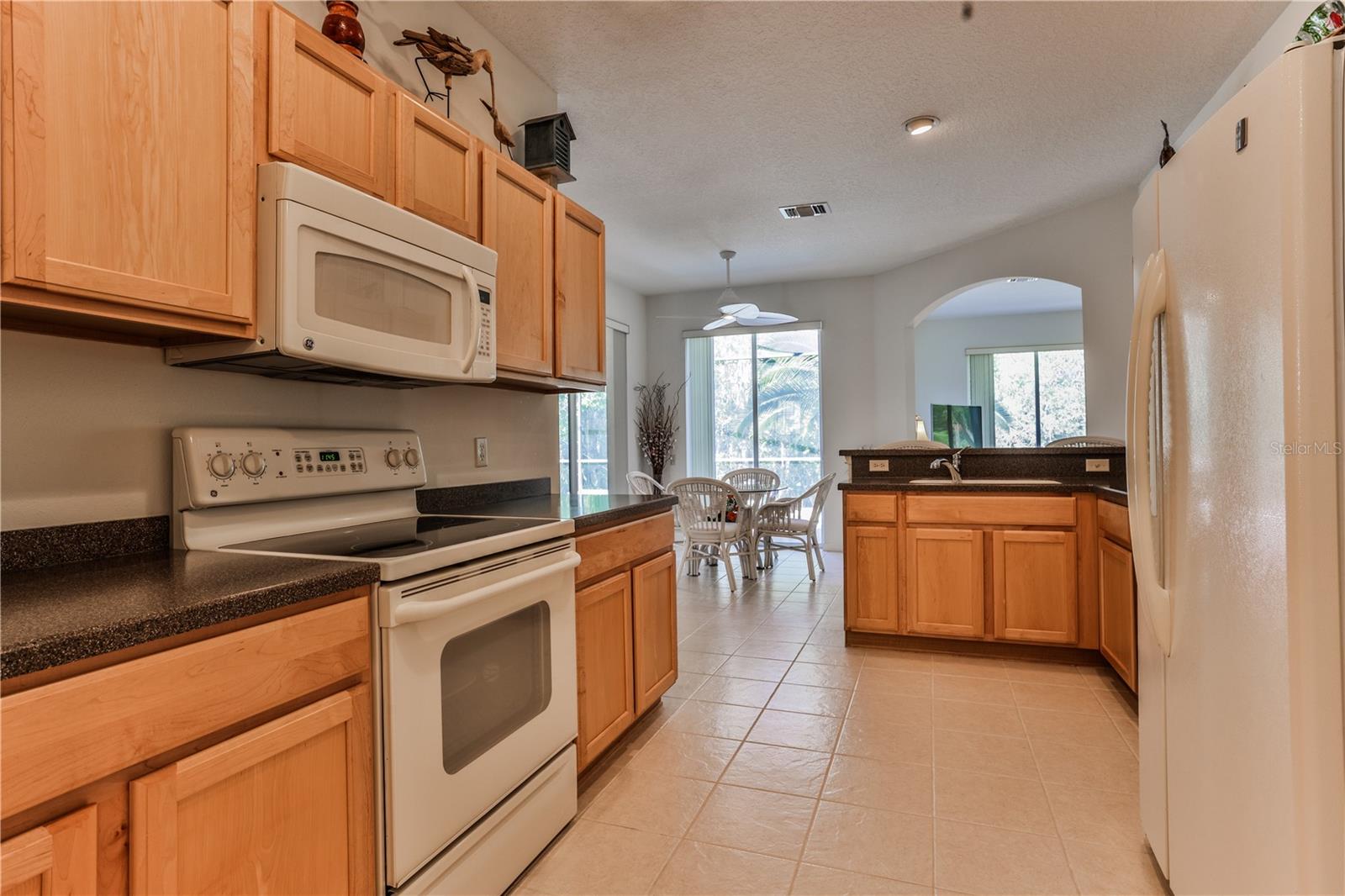 3870 WHISTLEWOOD CIR