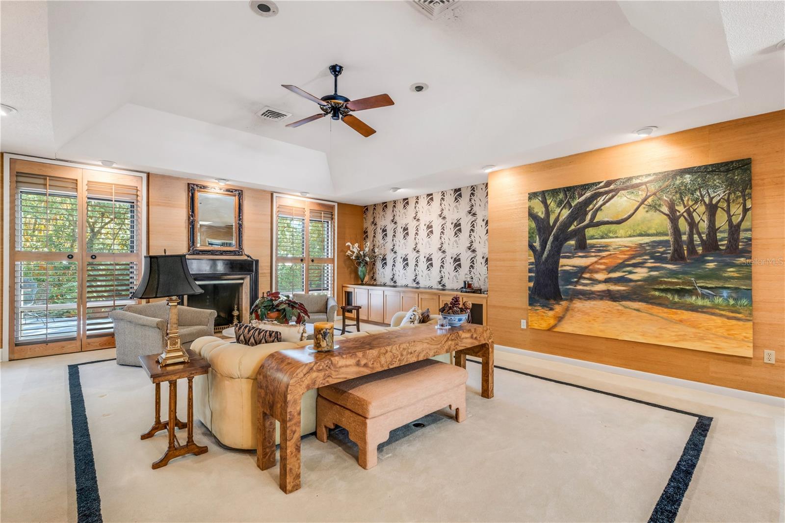 2314 WOODLEY AVE