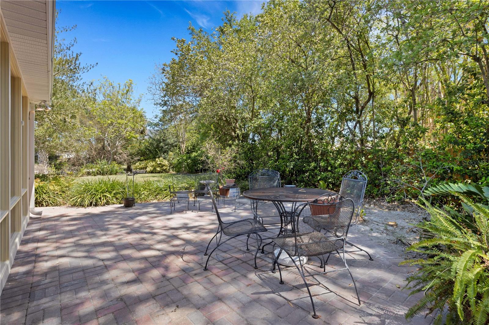 2314 WOODLEY AVE