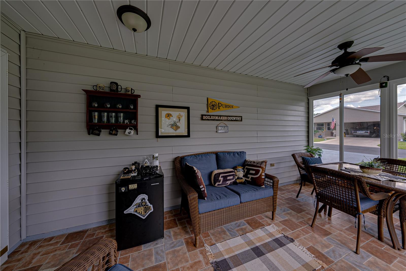 4972 PLEASANT HOLLOW TRL