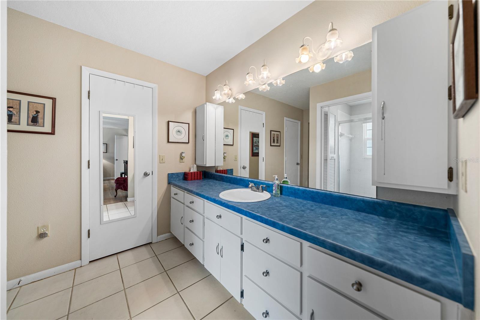 4972 PLEASANT HOLLOW TRL