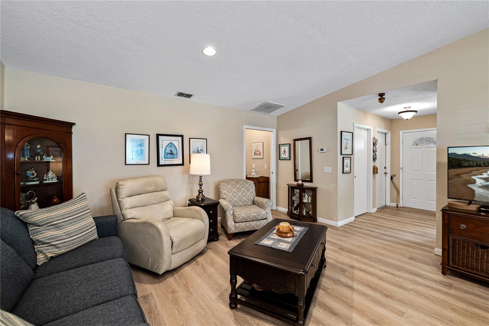 4972 PLEASANT HOLLOW TRL
