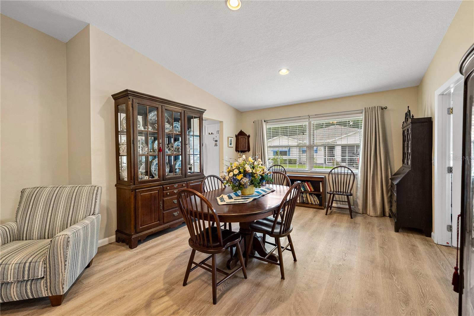 4972 PLEASANT HOLLOW TRL