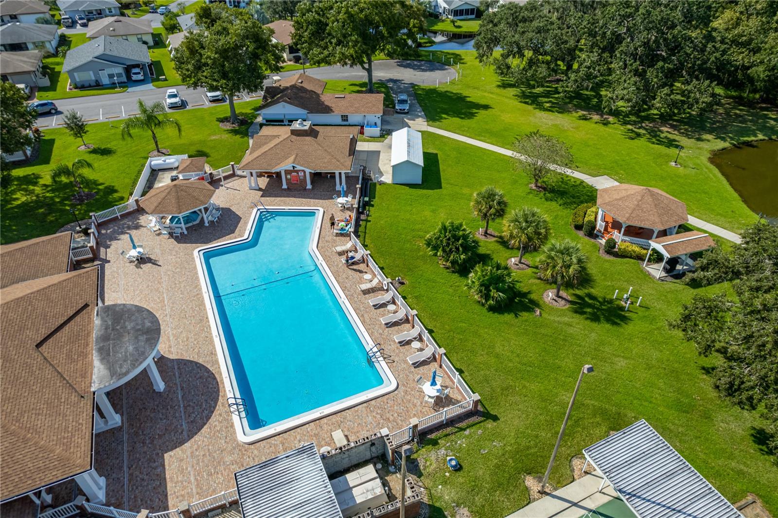 4972 PLEASANT HOLLOW TRL