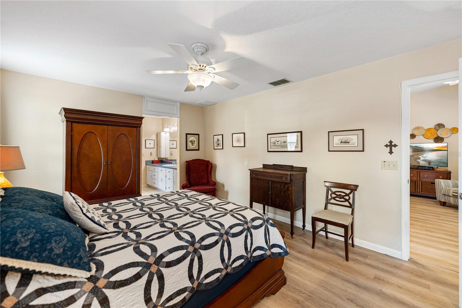 4972 PLEASANT HOLLOW TRL