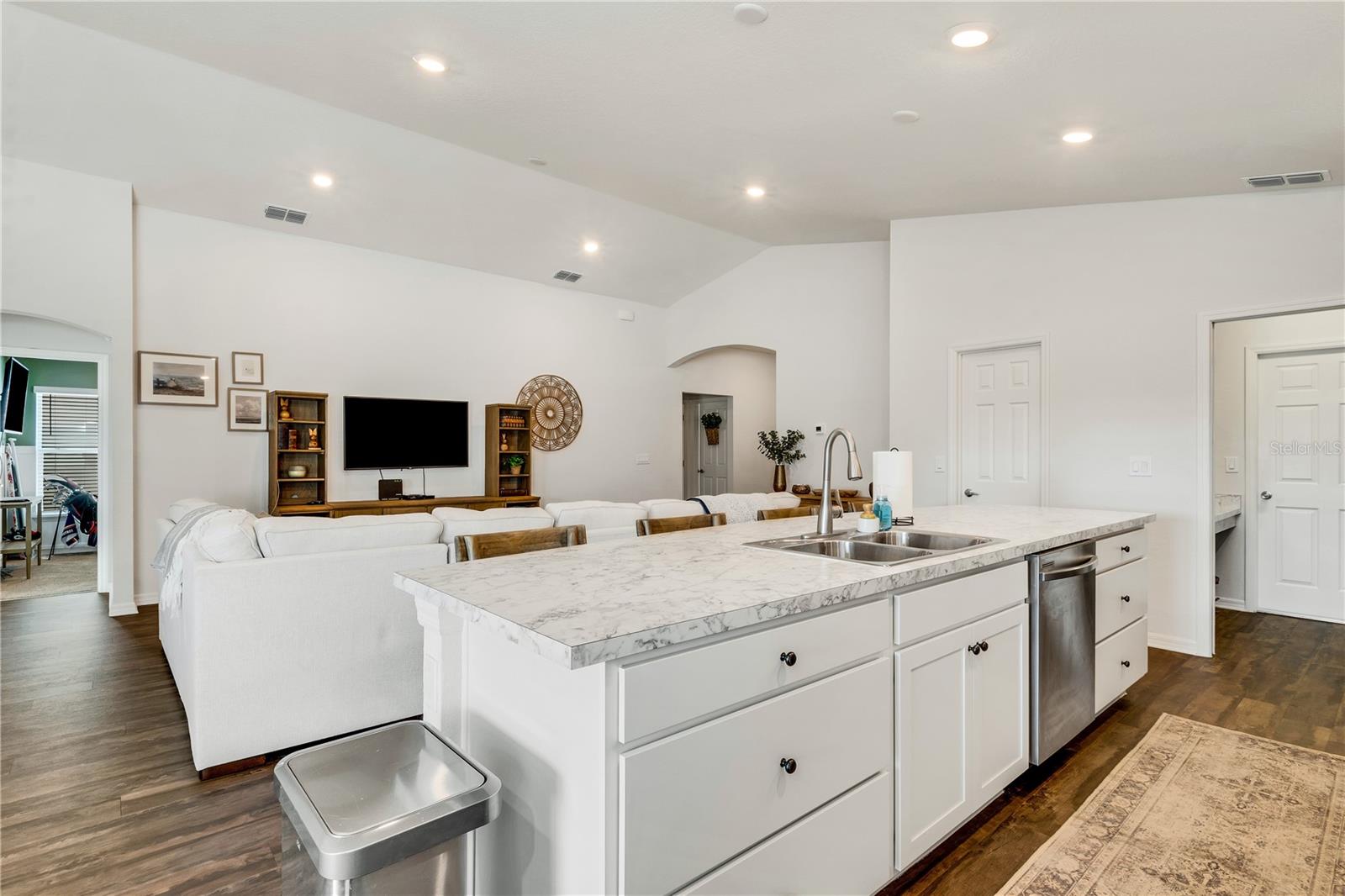 4428 REDING WAY