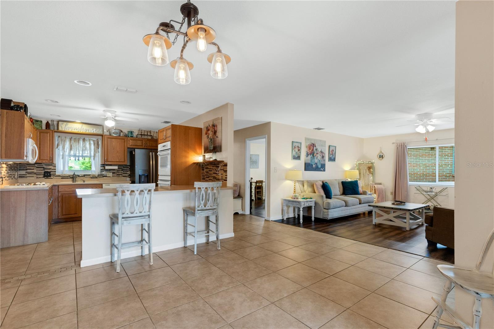 538 VILLA VISTA BLVD