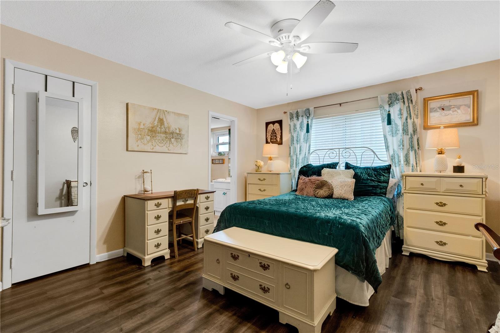 538 VILLA VISTA BLVD