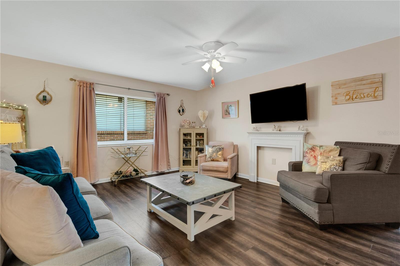 538 VILLA VISTA BLVD