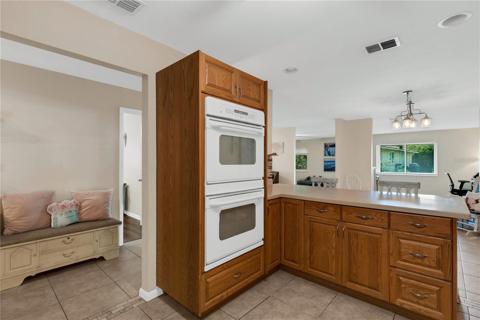 538 VILLA VISTA BLVD