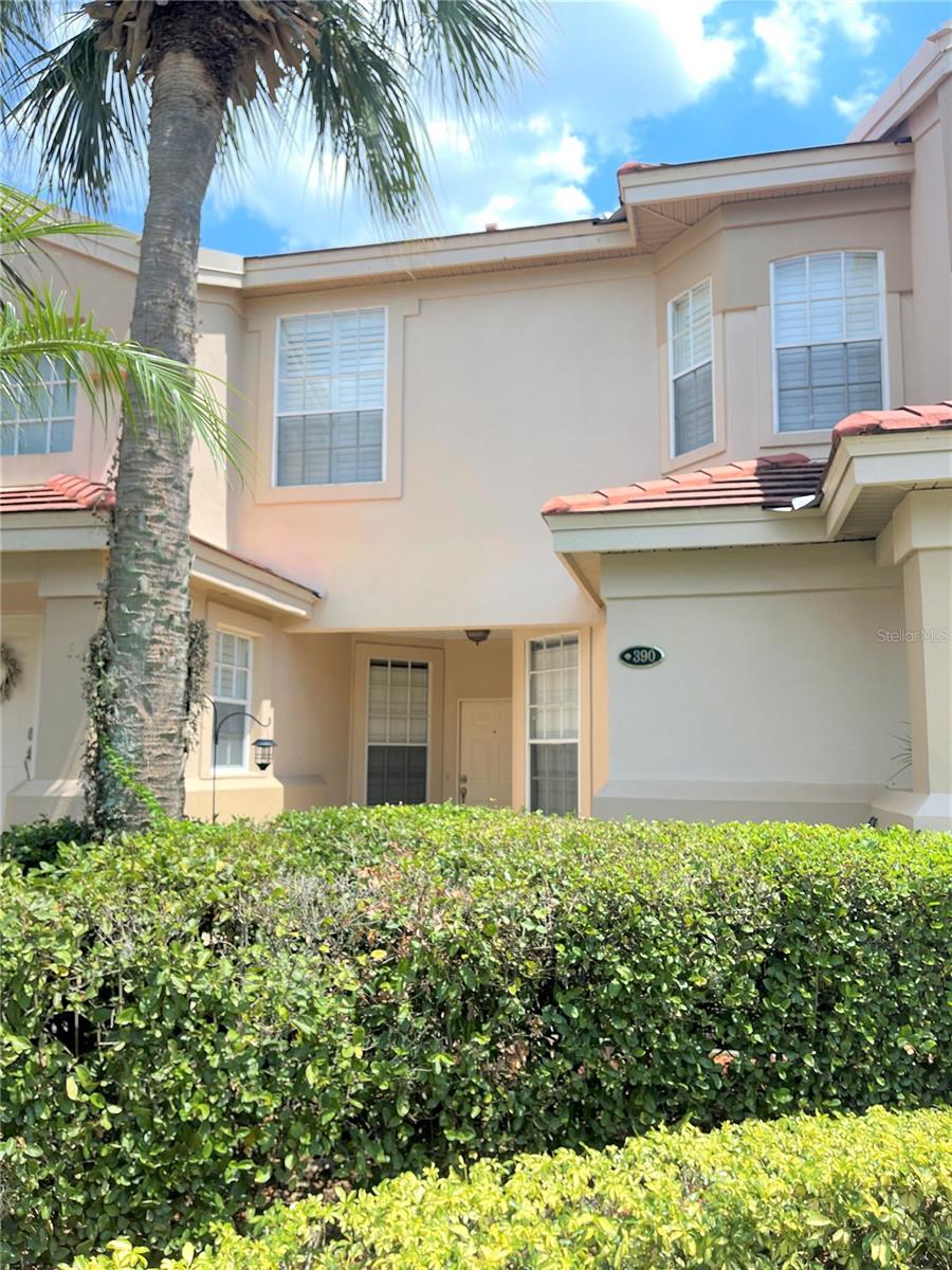 390 ENCLAVE DR