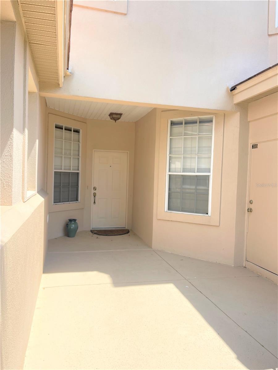 390 ENCLAVE DR