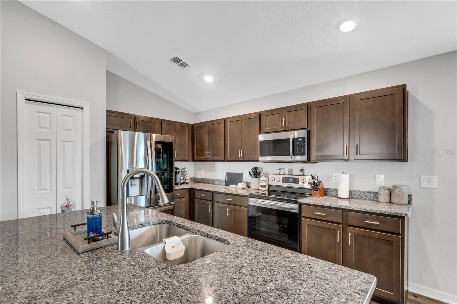 4448 REDING WAY