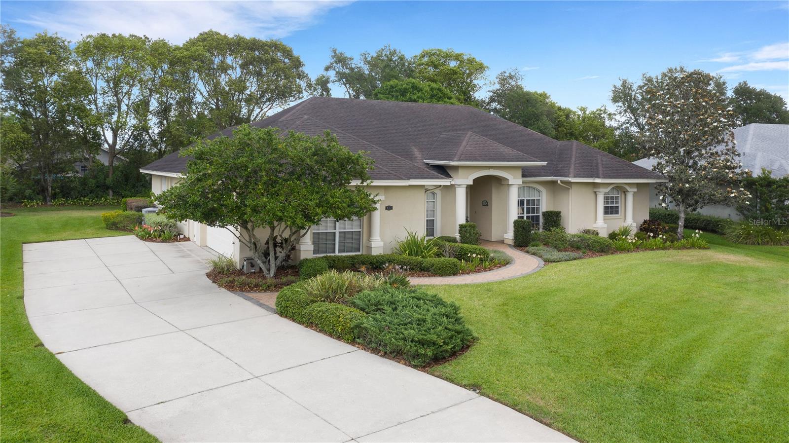 957 SUMMERFIELD DR