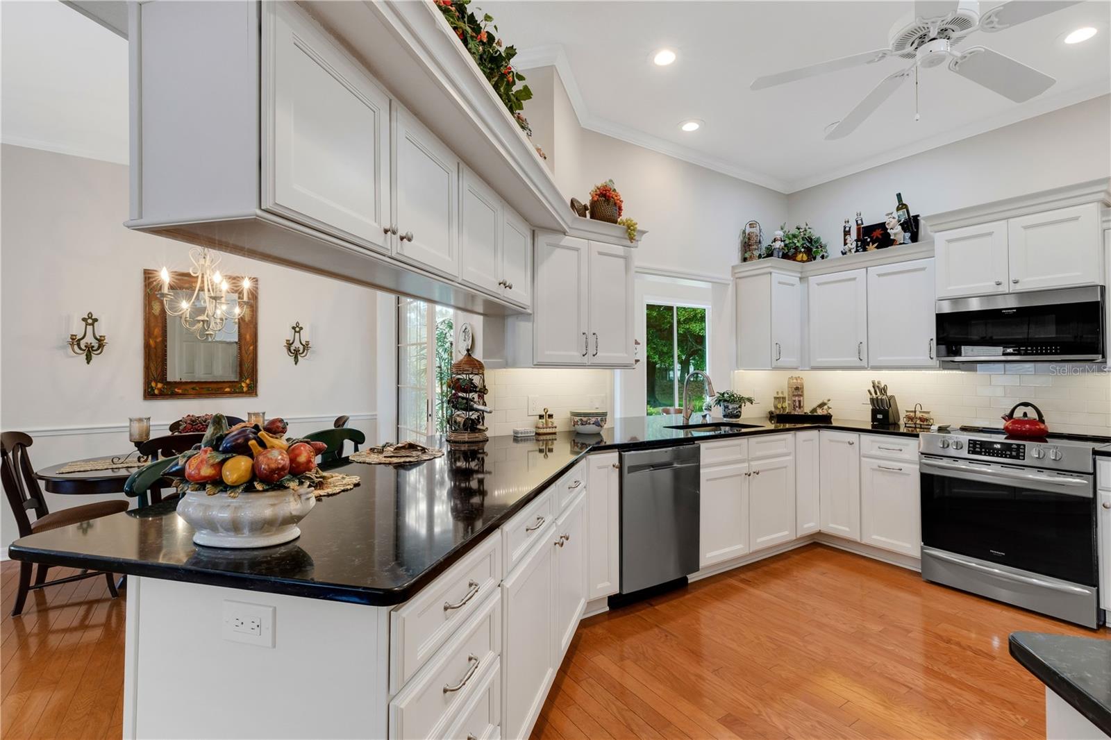 957 SUMMERFIELD DR