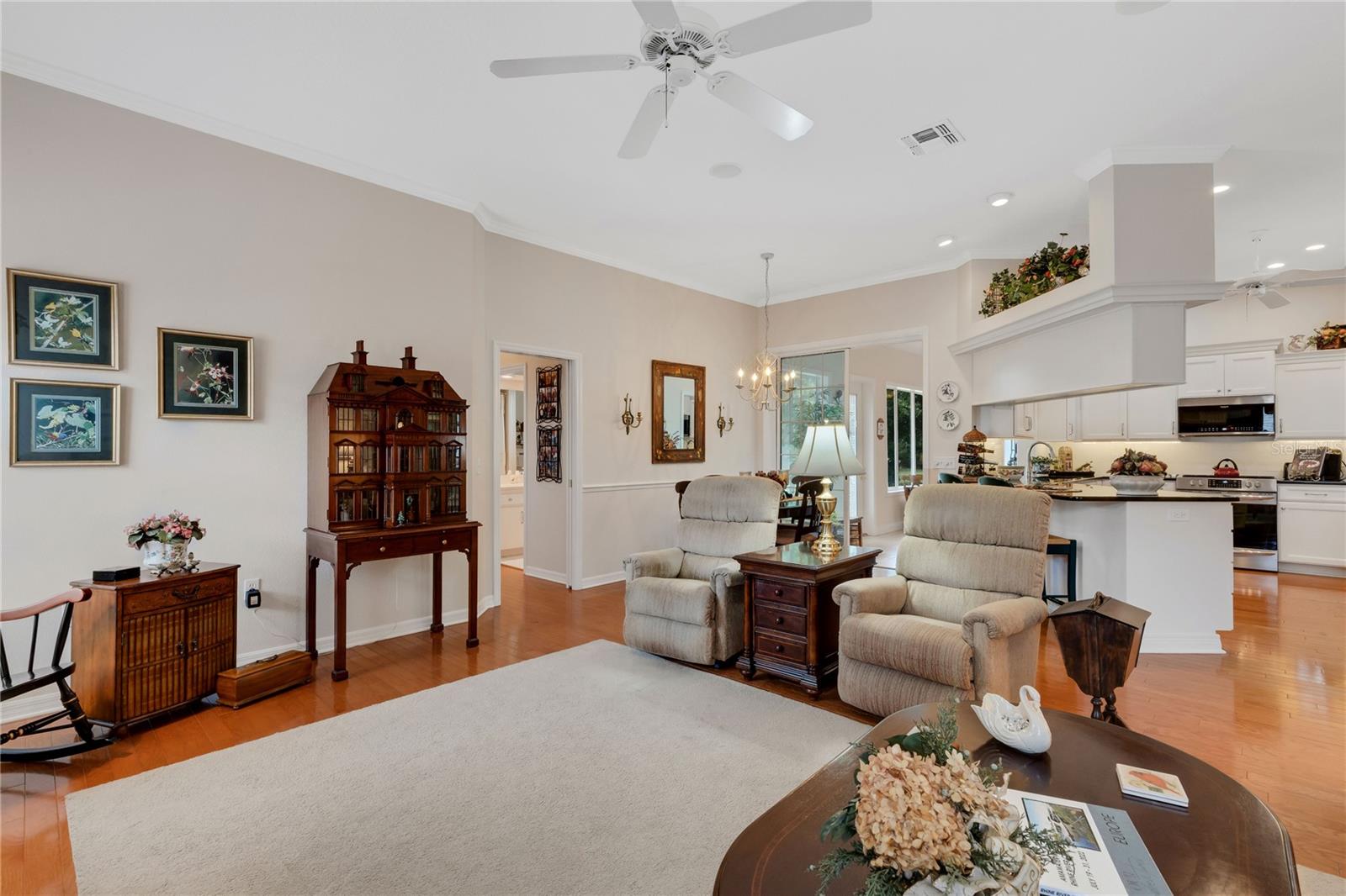 957 SUMMERFIELD DR